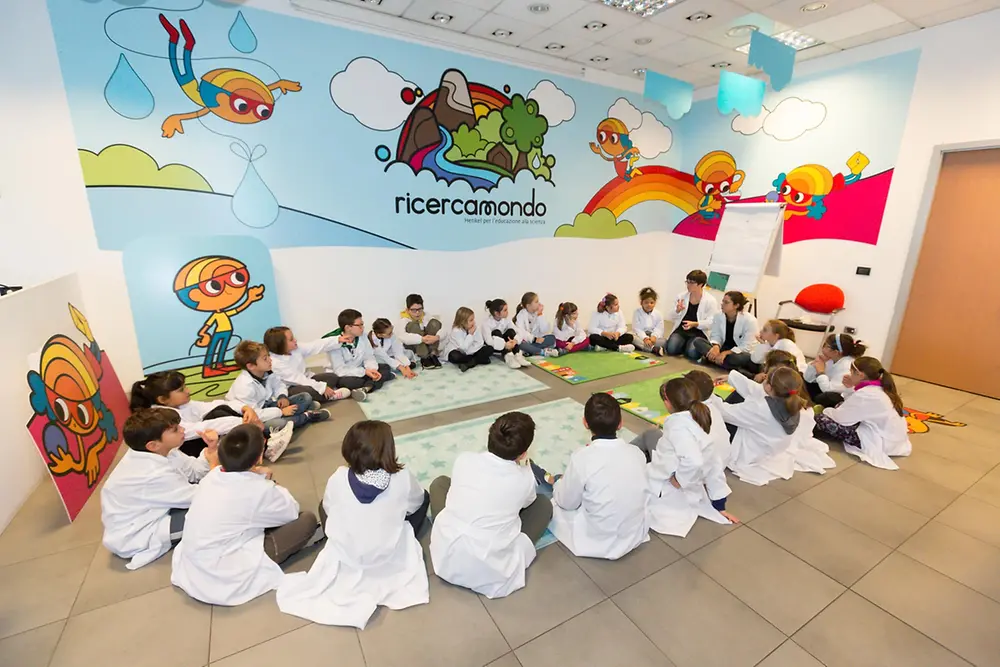 Ricercamondo torna a Milano con laboratori scientifici gratuiti per bambini