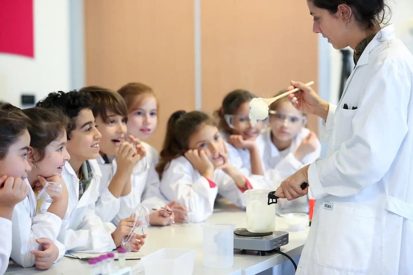 A Ricercamondo i bambini fanno veri esperimenti scientifici